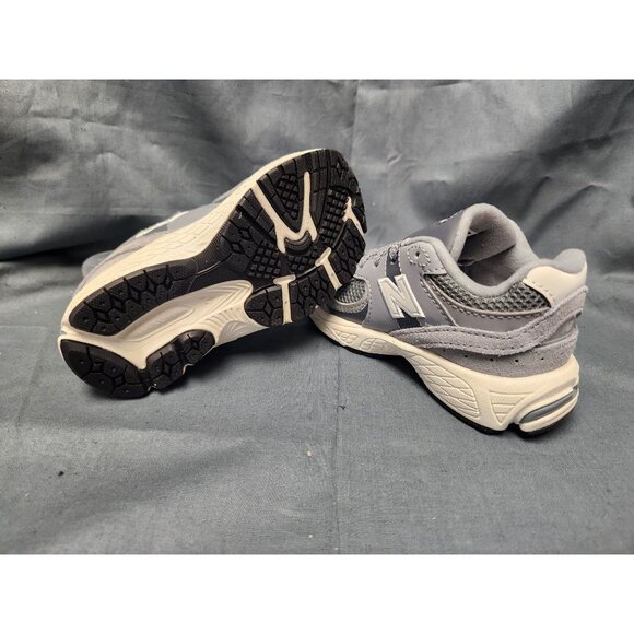 New Balance Toddlers 2002 Sneakers IC2002ST Lace Up Grey Size 9 NEW NO BOX! - Picture 2 of 11